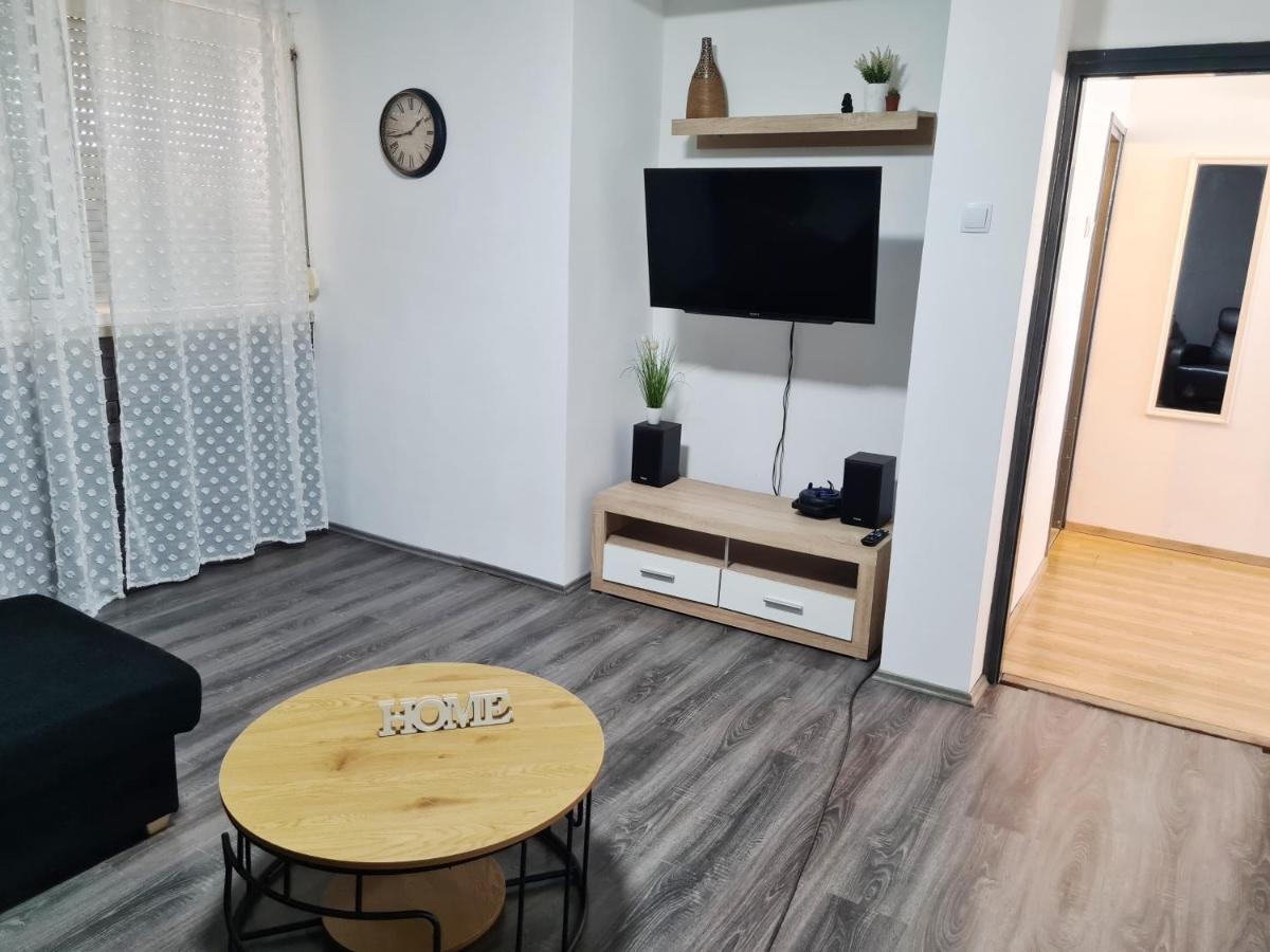 Apartment Center *